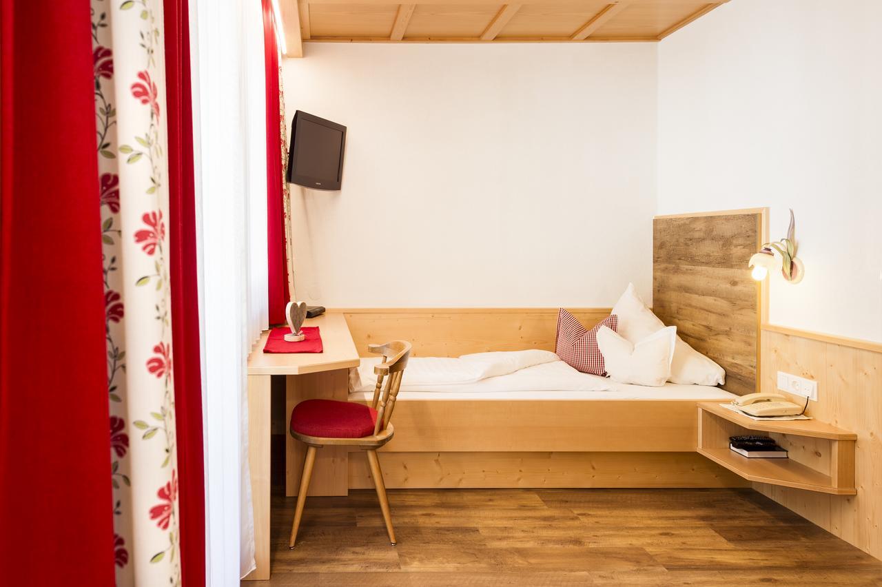 Hotel Angelika Neustift im Stubaital Extérieur photo